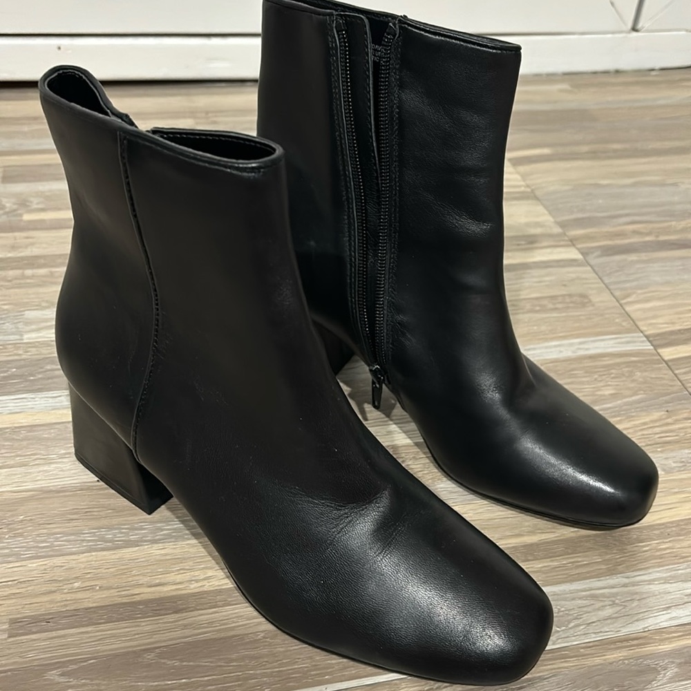 Steven Madden Booties 8